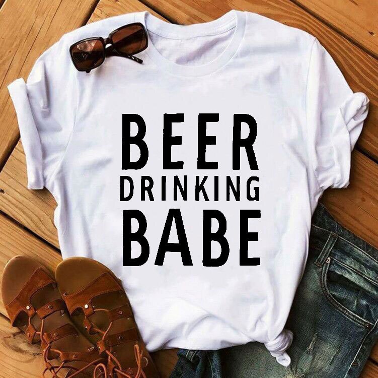 Beer Drinking Babe T-Shirt | Trendy Graphic Tee