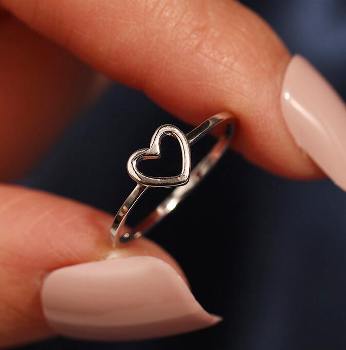 Heart Charm Delicate Ring | Timeless Elegance