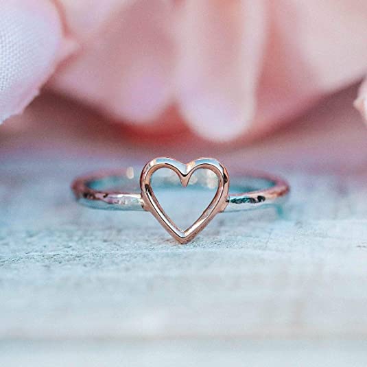 Heart Charm Delicate Ring | Timeless Elegance
