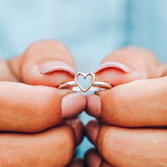 Heart Charm Delicate Ring | Timeless Elegance