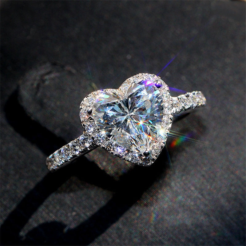 Heart-Shaped Gemstone Jewelry | Sparkling Elegance & Romantic Jewelry