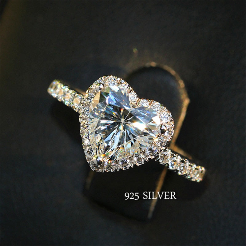 Heart-Shaped Gemstone Jewelry | Sparkling Elegance & Romantic Jewelry