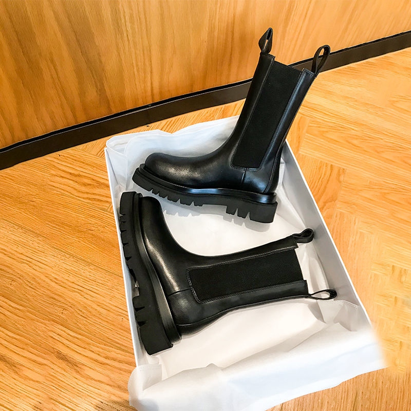 Luxe Chelsea Boots | Elegant Leather Footwear