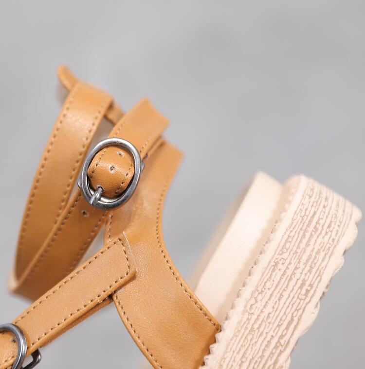 Stylish Leather Sandals | Adjustable Comfort & Versatile Design