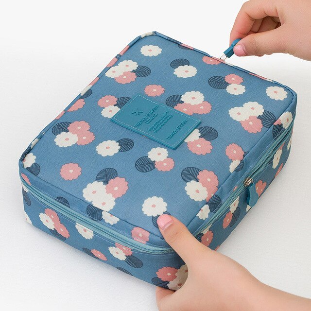 Travel Cosmetic Organizer Bag | Multi-Functional Storage | Fashion-Forward Travel Bag