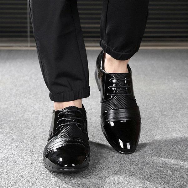 Classic Men's Dress Shoes | Stylish and Elegant Design