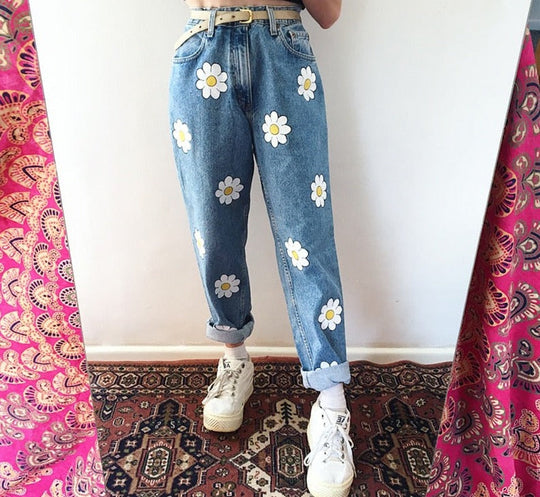 Daisy Print High-Waist Jeans | Retro Style Must-Have
