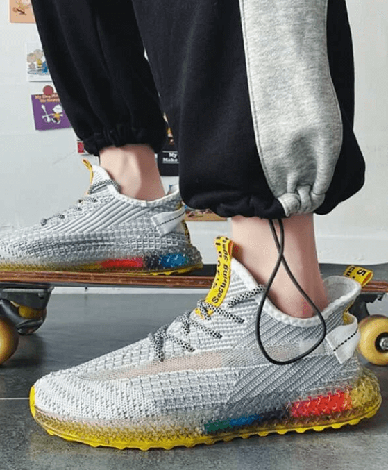 Dynamic Sport Sneakers | Vibrant Sole Design