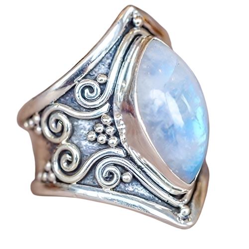 Ethereal Moonstone Ring | Vintage Moonlit Elegance