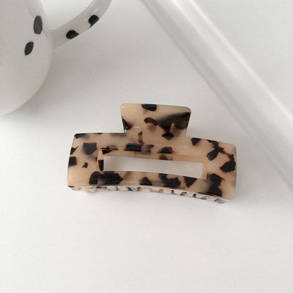 Fashionable Hair Claw Clips | Trendy Patterns & Stylish Accessories