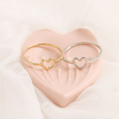 Heart Charm Delicate Ring | Timeless Elegance
