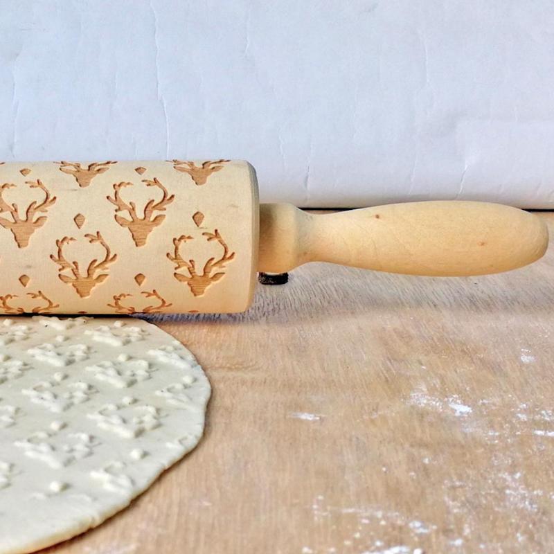 Holiday Embossed Rolling Pin | Festive Bakeware Designs