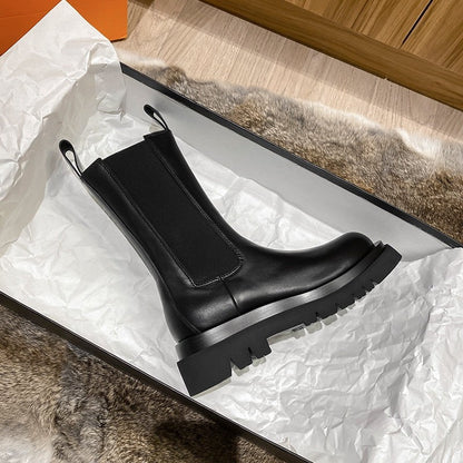 Luxe Chelsea Boots | Elegant Leather Footwear